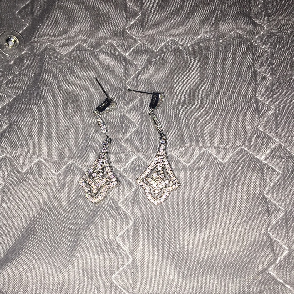 Zakol  vintage silver color shiny zircon drop earrings